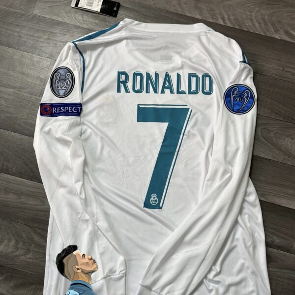 رونالدو المدمر، آخر نسخة له مع التاريخ مدريد 💙🤍
منتوج اصلي 🌪️🌎🇪🇺