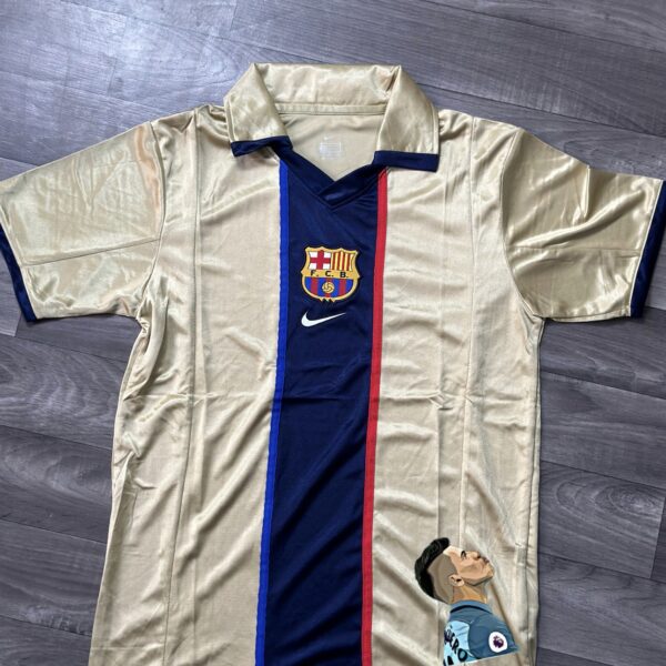 Maillot extérieur barcelone 2002/2003🌪️
Produit original made in Portugal 🇵🇹
Sans flocage :700
Avec flocage + patche champion ligue:800