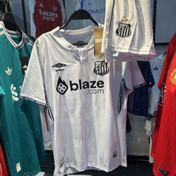 Santos 2026 :280  🇧🇷avec flocage :380🖤🤍