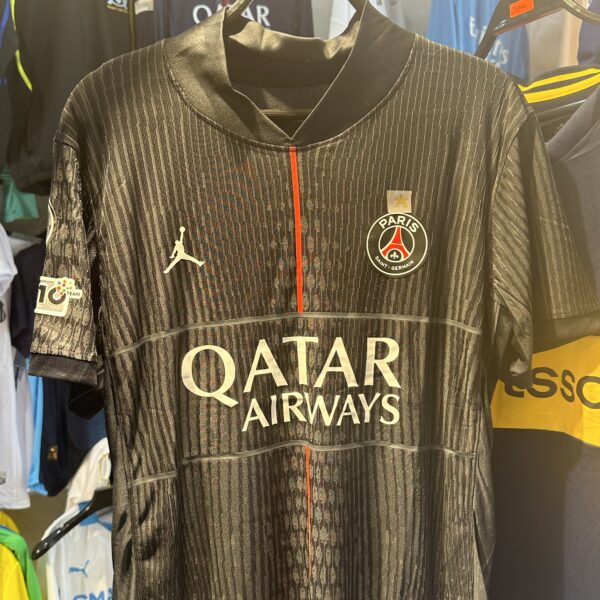 Paris extérieur 2027 avec patch champions league